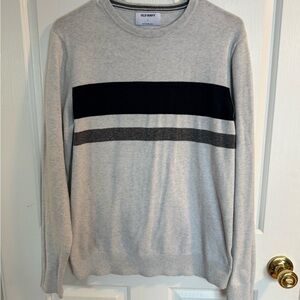 Old Navy Men's Light Gray Sweater with Black and Dark Gray Stripes